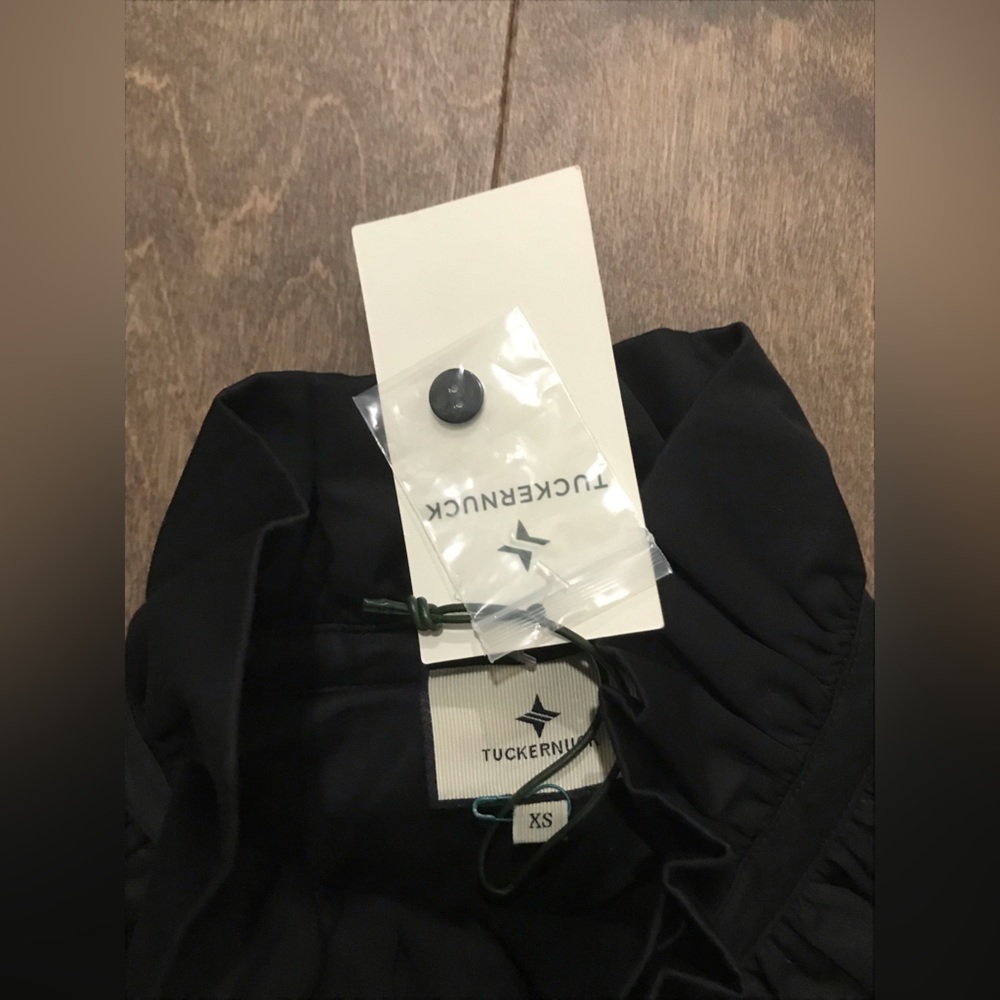NWT - Tuckernuck Black Ruffle Neck Bouvier Blouse - XS - Picture 6 of 10